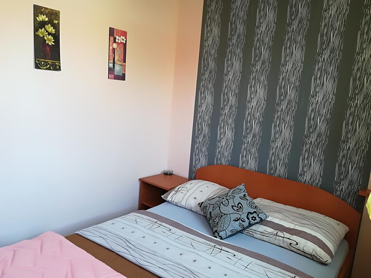 Guesthouse Sava سلافونسكي برود المظهر الخارجي الصورة