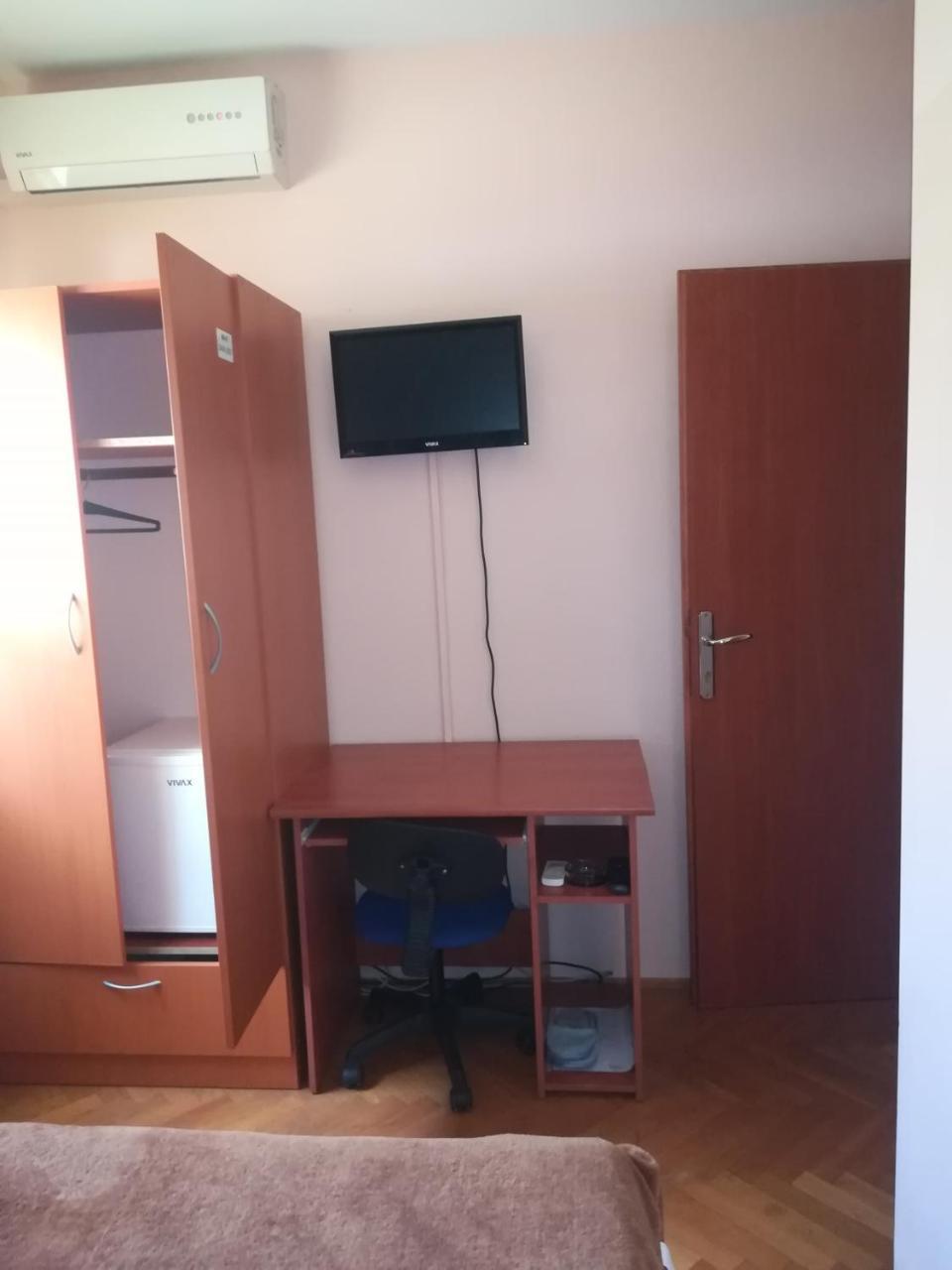 Guesthouse Sava سلافونسكي برود المظهر الخارجي الصورة