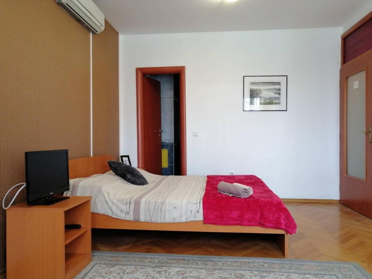 Guesthouse Sava سلافونسكي برود المظهر الخارجي الصورة