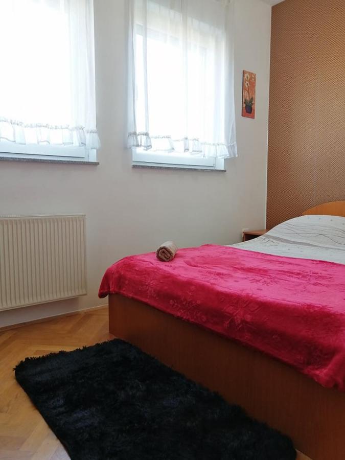 Guesthouse Sava سلافونسكي برود المظهر الخارجي الصورة